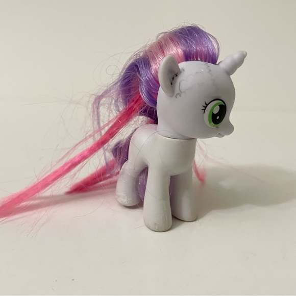 My Little Pony Wild Rainbow Sweetie Belle Toy - Picture 4 of 13